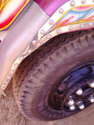 ุ6 ล้อ มิตชูบิชิ