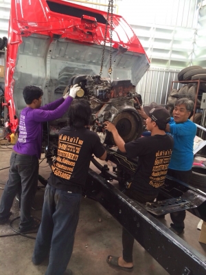 อู่ ศ.ศิริอำไพ "รับ-สร้างรถประกอบใหม่" มีทะเบียน พร้อมโอน การันตีผลงาน ทีมงานมืออาชีพ