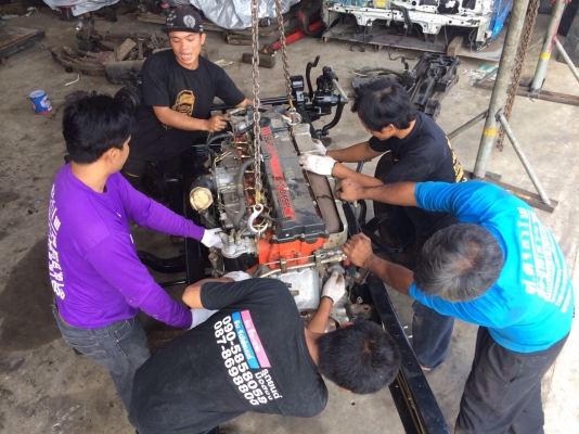 อู่ ศ.ศิริอำไพ "รับ-สร้างรถประกอบใหม่" มีทะเบียน พร้อมโอน การันตีผลงาน ทีมงานมืออาชีพ