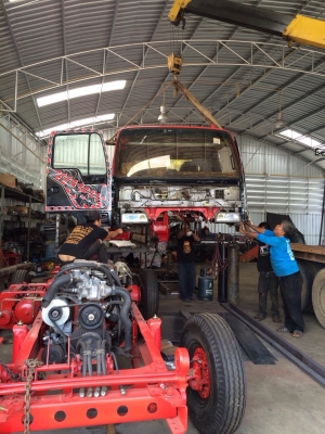 อู่ ศ.ศิริอำไพ "รับ-สร้างรถประกอบใหม่" มีทะเบียน พร้อมโอน การันตีผลงาน ทีมงานมืออาชีพ