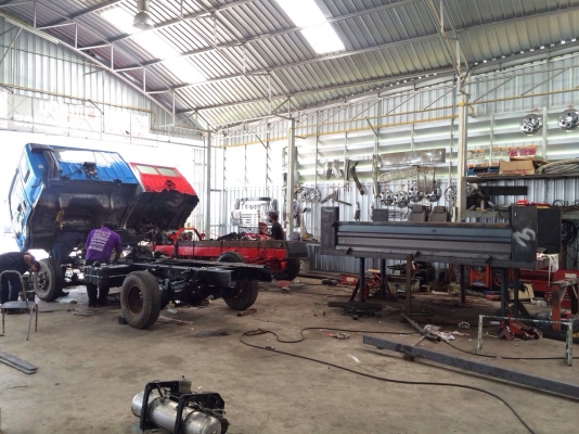 อู่ ศ.ศิริอำไพ "รับ-สร้างรถประกอบใหม่" มีทะเบียน พร้อมโอน การันตีผลงาน ทีมงานมืออาชีพ