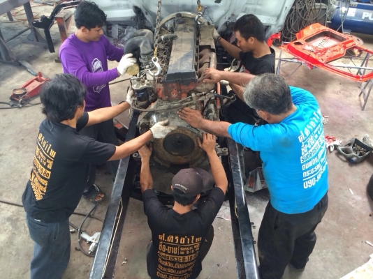 อู่ ศ.ศิริอำไพ "รับ-สร้างรถประกอบใหม่" มีทะเบียน พร้อมโอน การันตีผลงาน ทีมงานมืออาชีพ