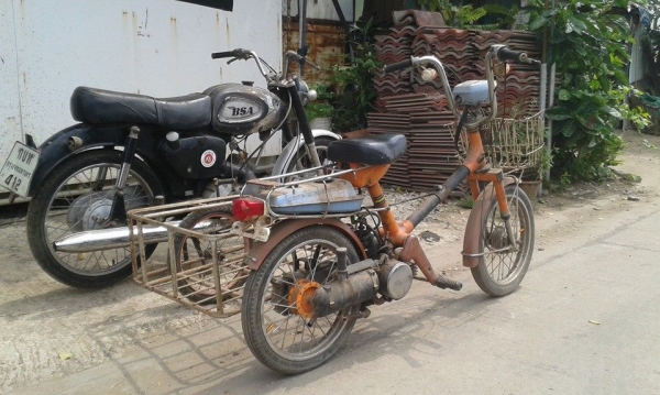 ขาย รถมอร์ไซค์ บริสโตน 50 เครื่องติดขับได้ทะเบียนชื่อผมเลย ขาย รถมอร์ไซค์ บริสโตน 50 เครื่องติดขับได้ทะเบียนชื่อผมเลย