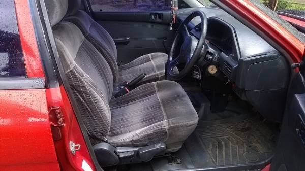 ขาย Ford Laser พร้อมใช้ขับดีเวอร์ ประหยัดแท้เหลา ขาย Ford Laser พร้อมใช้ขับดีเวอร์ ประหยัดแท้เหลา