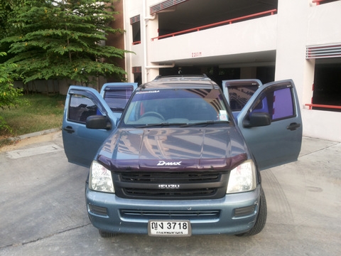 ขาย dmax 4 ประตู ปี 03 ติด lpg