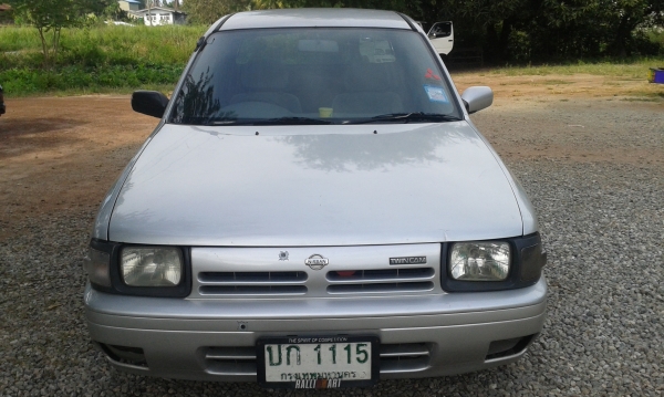 NVแค๊ปใหญ่ปี2001เกียร์ออโต้..LPG