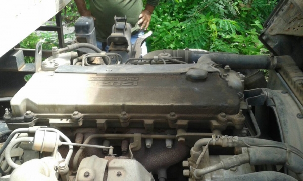 รถอีซูซุ 6 ล้อดั้ม NQR 150 แรงม้า. ปี 50 สนใจติดต่อ 081 - 6079515 รถอีซูซุ 6 ล้อดั้ม NQR 150 แรงม้า. ปี 50 สนใจติดต่อ 081 - 6079515