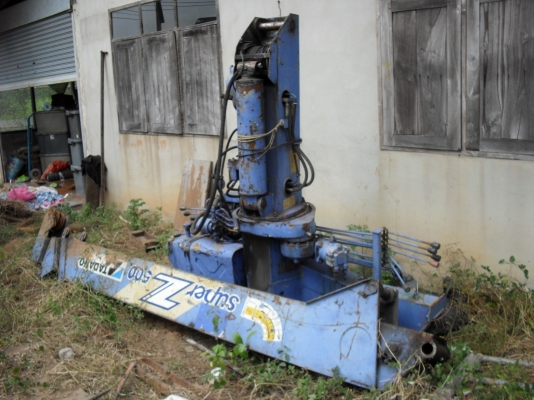 ขายด่วนเครนชุเปอร์แชืดไม่รู้กีตันดูเอาในรายละเอียดz500