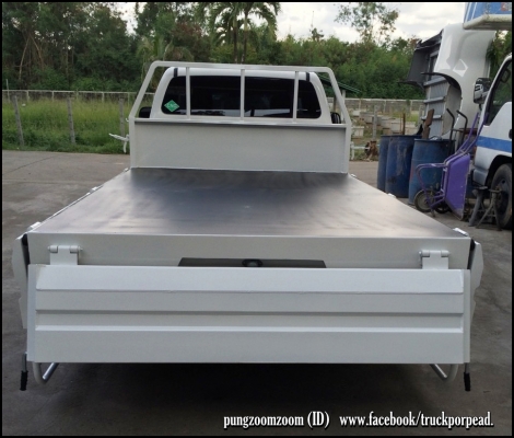 วีโก้ ทำกระบะเหล็กยาว 2.65ม. กว้าง 1.76 ม.วัดในพร้อมชายล่าง เปิดแผงข้างได้มีคอกเหล็กสูงจากพื้น ประมาณ 30-40 ซ