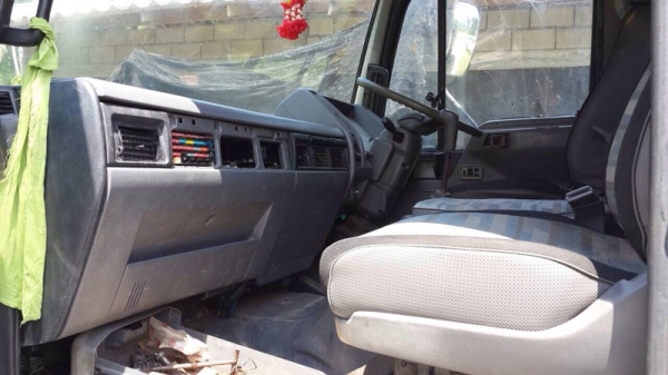 รถฮีโน่ 6 ล้อดั้ม ติดเครน 3 ตัน. KL300 เปลื่ยนเครื่อง 168 แรงม้า. สนใจติดต่อ 081 - 6079515 รถฮีโน่ 6 ล้อดั้ม ติดเครน 3 ตัน. KL300 เปลื่ยนเครื่อง 168 แรงม้า. สนใจติดต่อ 081 - 6079515