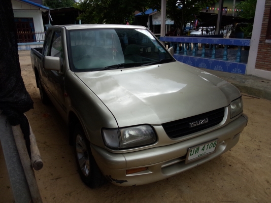 ขายอึชุชุ  ปี 2542  ไฟฟ้าพวงมาลัยพาเวอร์    แอร์เย็น    พร้อมโอน  ราคาต่อรองได้นิดหน่อย