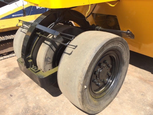 ขายด่วนรถบดล้อยาง7ล้อ Watanabe WP15WE พร้อมใช้ เก่าญี่ปุ่น