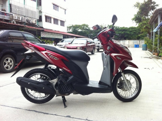 ขาย Honda Click125iปี2012แถมเลข44 ราคา28000บาท ขาย Honda Click125iปี2012แถมเลข44 ราคา28000บาท