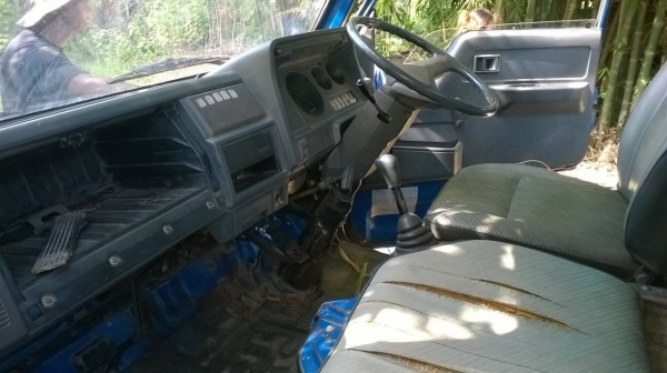 ขายรถสวยพร้อมใช้ 6 ล้อ TOYOTA BU87 คัสซีสวยตลอดเส้น เครื่อง 14B 115 แรงม้า เกียร์สั้น เก๋งบางไม่เคยทำสี ทะเบียนพร้อมโอนครับ