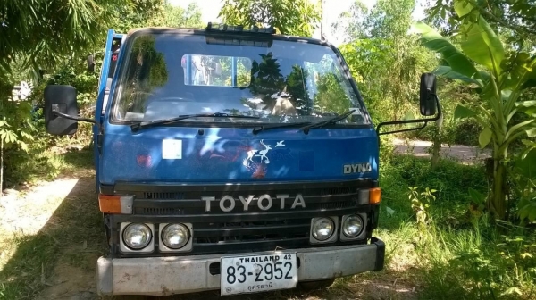 ขายรถสวยพร้อมใช้ 6 ล้อ TOYOTA BU87 คัสซีสวยตลอดเส้น เครื่อง 14B 115 แรงม้า เกียร์สั้น เก๋งบางไม่เคยทำสี ทะเบียนพร้อมโอนครับ