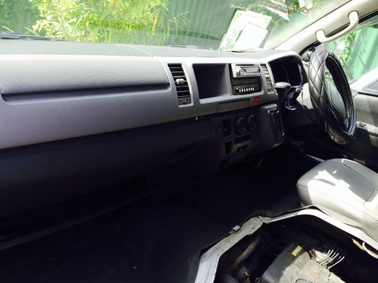 ขายรถตู้ คอมมิวเตอร์ ตัวใหญ่ หลังคาสูง 2j auto ngv ประหยัดๆเพิ่มรูป ขายรถตู้ คอมมิวเตอร์ ตัวใหญ่ หลังคาสูง 2j auto ngv ประหยัดๆเพิ่มรูป