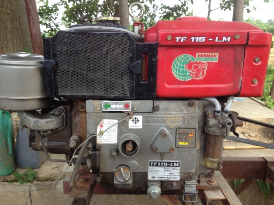 เครื่องสูบน้ำติดเครื่องยันม่าร์ พร้อมรถไถเล็กไว้ลาก