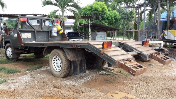 ขาย6ล้อหัวยาวท้ายลาก บรรทุก cat312 ได้สบาย