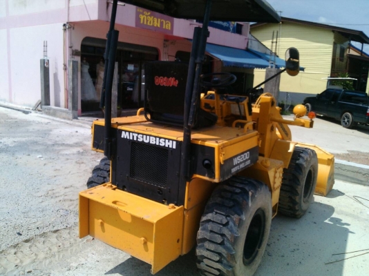 ขาย6ล้อหัวยาวท้ายลาก บรรทุก cat312 ได้สบาย