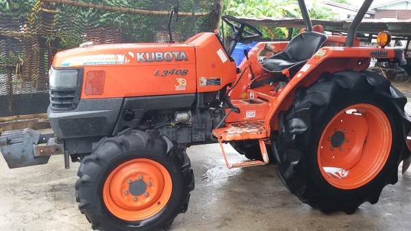 ปัญญาแทรคเตอร์มาแล้ว...จัดมาให้ครับ รีบโดยด่วน.คูโบต้า L3408ผาน CMT 6x22  สภาพสวย เล่มพร้อมคับ จัดส่ง อ.เมือง จ.เพชรบูรณ์