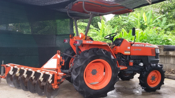 ปัญญาแทรคเตอร์มาแล้ว...จัดมาให้ครับ รีบโดยด่วน.คูโบต้า L3408ผาน CMT 6x22  สภาพสวย เล่มพร้อมคับ จัดส่ง อ.เมือง จ.เพชรบูรณ์