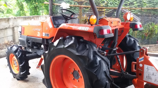 ปัญญาแทรคเตอร์มาแล้ว...จัดมาให้ครับ รีบโดยด่วน.คูโบต้า L3408ผาน CMT 6x22  สภาพสวย เล่มพร้อมคับ จัดส่ง อ.เมือง จ.เพชรบูรณ์