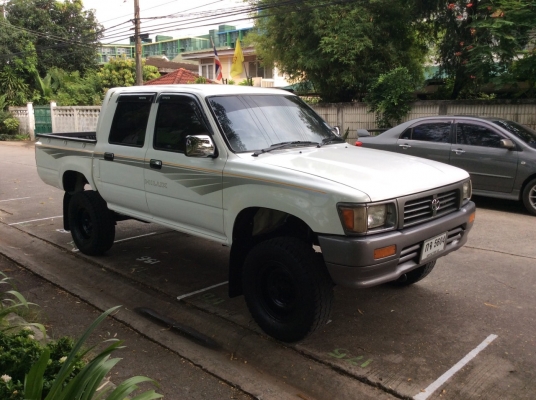ขายTOYOTA LN 106 คานแข็งจากโรงงาน ขายTOYOTA LN 106 คานแข็งจากโรงงาน