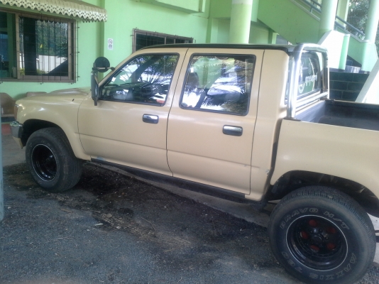 ขายรถสี่ประตูราคาไม่แพง ขายรถสี่ประตูราคาไม่แพง