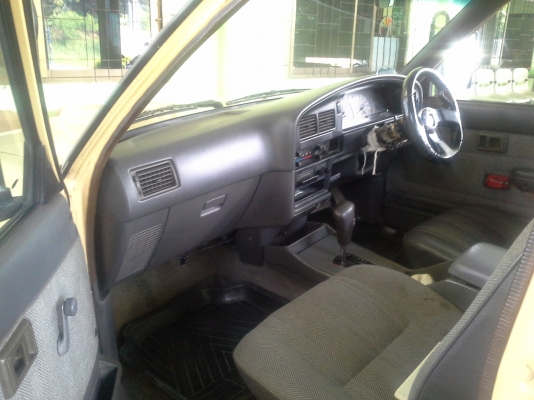 ขายรถสี่ประตูราคาไม่แพง ขายรถสี่ประตูราคาไม่แพง