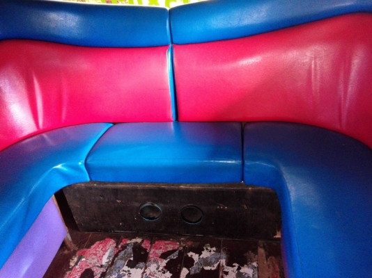 ขายรสบัส 6 ล้อ นำเที่ยว รถต่ออู่เชิดชัย ราคา 1,050,000 ขายรสบัส 6 ล้อ นำเที่ยว รถต่ออู่เชิดชัย ราคา 1,050,000