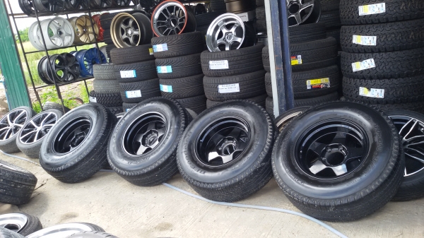 ขายล้อเบสเล่ขอบ16พร้อมยางbf ชุดละ12800