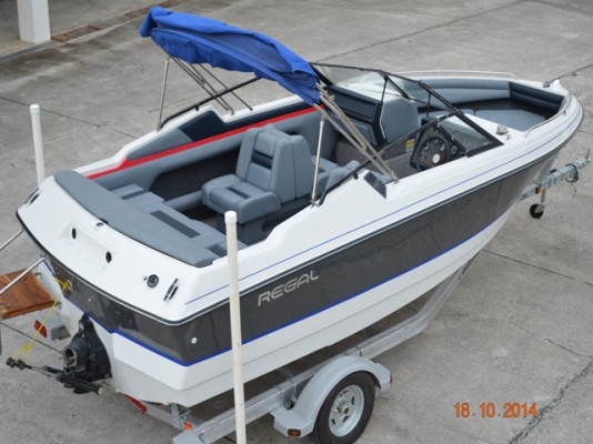 Regal 18 foot w/aluminium trailer w/bimini (ไม่มีเครื่องน่ะครับ)