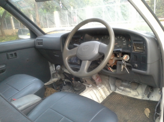 ขายรถขับเคลื่อนสี่ล้อราคาไม่แพง