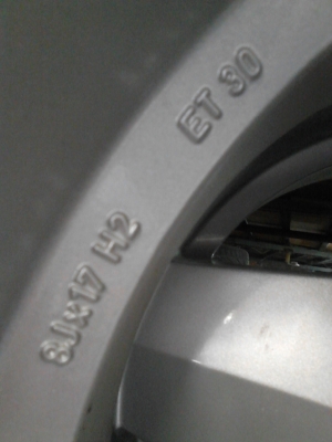 แม๊ก BENZ  BRABUS  8JX17  ET30  ขอบ 17  ขนาด 5 รู 112 MM.  ชุด 4 วง TEL.081-427-3941