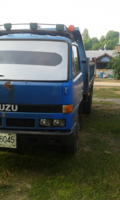 (ร้านรุ่งโรจน์ 082-1057078)ขาย 6   isuzu NPR ดั้ม 115แรงสภาพดีราคาถูกๆ[เสี่ยจากชุมแพมาซื้อไปเรียบร้อย )เกียร์สั้น ห้างแท้ๆ f  หน้า f หลัง กระบอกดั้ม4ตัน เครื่อง แห้ง แรง แชสซีเดิมๆสวยมากๆคับ พร้อมใช้งานคับ เล่มทะเบียนพร้อมโอน