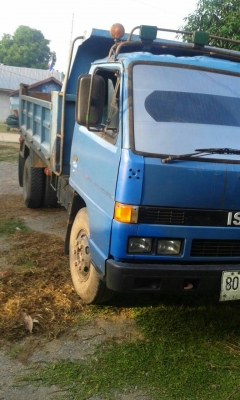 (ร้านรุ่งโรจน์ 082-1057078)ขาย 6   isuzu NPR ดั้ม 115แรงสภาพดีราคาถูกๆ[เสี่ยจากชุมแพมาซื้อไปเรียบร้อย )เกียร์สั้น ห้างแท้ๆ f  หน้า f หลัง กระบอกดั้ม4ตัน เครื่อง แห้ง แรง แชสซีเดิมๆสวยมากๆคับ พร้อมใช้งานคับ เล่มทะเบียนพร้อมโอน