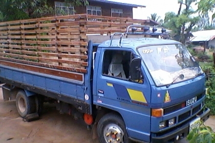 (ร้านรุ่งโรจน์ 082-1057078)ขาย 6   isuzu NPR ดั้ม 115แรงสภาพดีราคาถูกๆ[เสี่ยจากชุมแพมาซื้อไปเรียบร้อย )เกียร์สั้น ห้างแท้ๆ f  หน้า f หลัง กระบอกดั้ม4ตัน เครื่อง แห้ง แรง แชสซีเดิมๆสวยมากๆคับ พร้อมใช้งานคับ เล่มทะเบียนพร้อมโอน