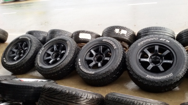 ขายล้อ lenso ขอบ17พร้อมยางปี13ชุดละ15500