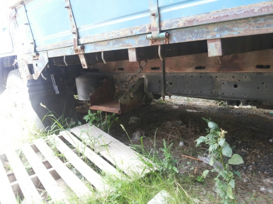 ขายรถ6ล้อบรรทุกน้ำสภาพดี พร้อมใช้งาน