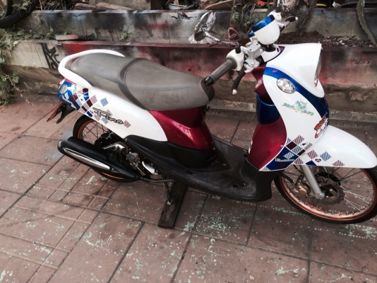 ขาย มอไซ yamaha  fino ถูกๆๆมีทะเบียนพร้อมโอน