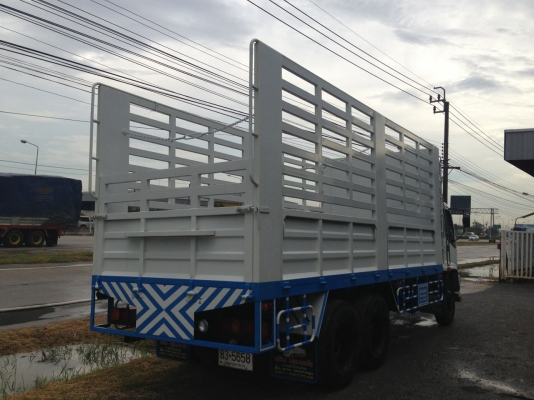 ขายรถ 10 ล้อ ISUZU FVM 230 แรงม้า เพลาเดียวกระบะพร้อมคอกสภาพพร้อมใช้งาน สนใจติดต่อ 080-4477814 พีรพงษ์