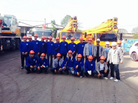 ให้บริการเช่ารถเครน ขนาด 16-400 ตัน ทั่วประเทศ ทั้งรายวัน และรายเดือน และรับขนย้ายเครื่องจักรทุกประเภท ติดต่อ : 084-5986154,084-5986155