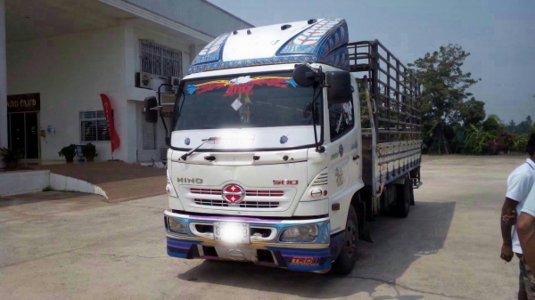 ***ขายแล้วครับขอบคุณ Truck2hand ขาย6ล้อช่วงยาว HINO MEGA SERIES-500 FC9JJKA JO5E-145HP EURO3 ปี52 เครื่องเดิมเกียร์เดิม ใช้งานน้อย ไมล์54,xxx เครื่อง145แรง4สูบ เครื่องแห้ง แน่น แรงดี เกียร์ดีไม่หลุด ช่วงล่างเดิม คัสซีสวยเดิมๆ ไม่ปะไม่บวม กระบะพื้นไม้คอกเห