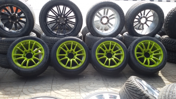 ขายล้อขอบ17 6รูพร้อมยางชุดละ12500