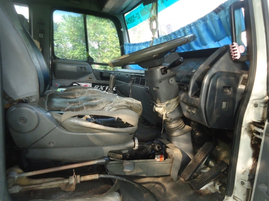 ขายด่วนรถ6ล้อHINOFDเครือง195แรงม้ารถบรรทุกคูโบต้ามีลิป