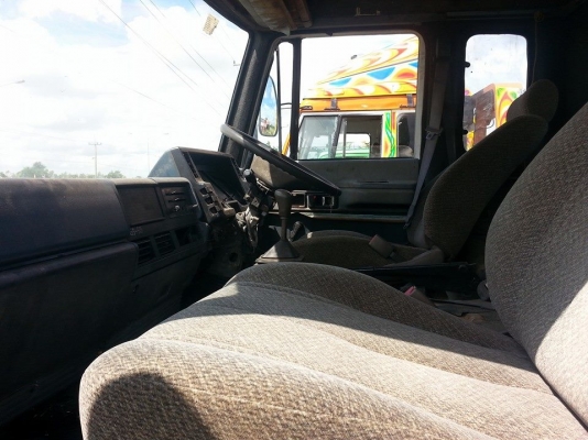 ขายเทรลเลอร์ร็อกกี้175แรง เครื่องดี แคชซีสวย ยาง900ขอบ20 สภาพพร้อมใช้งาน เอกสารพร้อมโอน สนใจโทร 090-8588220คุณนะ ID:narong498 หรือ www.truck.in.th/498 จัดไฟแนนซ์ได้เงื่อนไขง่ายๆวันเดียวรับรถ