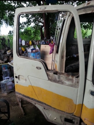 ขายครับประตูสิงห์ไฮเทคแท้ไม่มีผุครับ