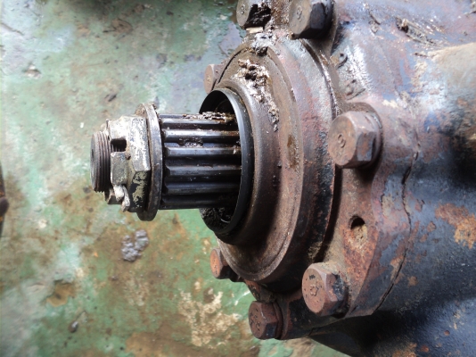 เพลาท้ายFUSOพร้อมคานเปล่า