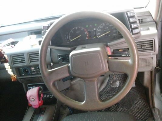 ต้่องการขายรถกระบะ 4 ประตู ISUZU ปี 1993 สีบรอนเงิน ราคา 111,000 บาท ต้่องการขายรถกระบะ 4 ประตู ISUZU ปี 1993 สีบรอนเงิน ราคา 111,000 บาท