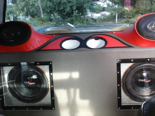 ต้่องการขายรถกระบะ 4 ประตู ISUZU ปี 1993 สีบรอนเงิน ราคา 111,000 บาท ต้่องการขายรถกระบะ 4 ประตู ISUZU ปี 1993 สีบรอนเงิน ราคา 111,000 บาท